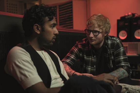 Lọ Lem Lily James hội ngộ Ed Sheeran cùng nhiều sao lớn trong bộ phim ca nhạc Ngày Hôm Qua - Ảnh 2.