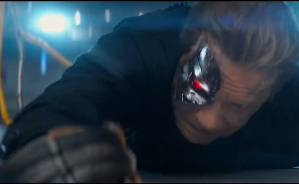 Terminator: Genisys tiếp tục hé lộ trailer cực hoành tráng
