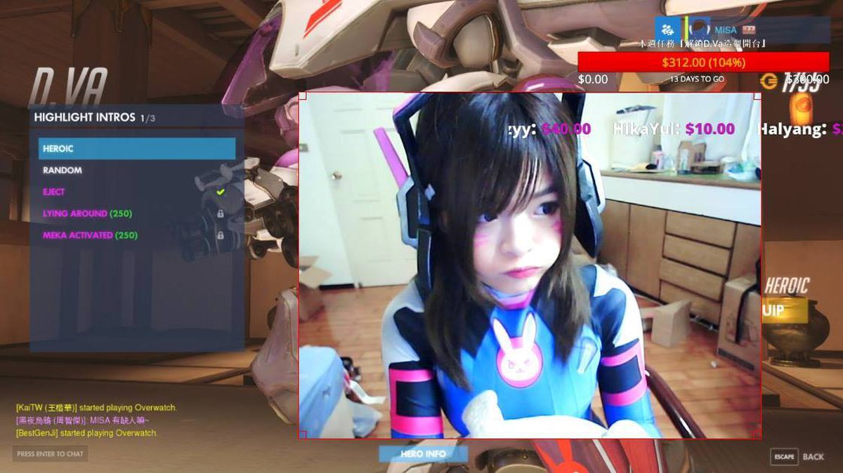 Game thủ bị mê hoặc bởi nữ streamer vừa chơi Overwatch vừa cosplay D.Va
