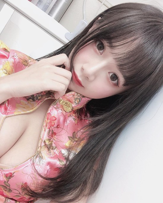 Cộng đồng mạng ngỡ ngàng với cô nàng sinh viên cực phẩm, mặt học sinh nhưng thân hình phụ huynh - Ảnh 7.