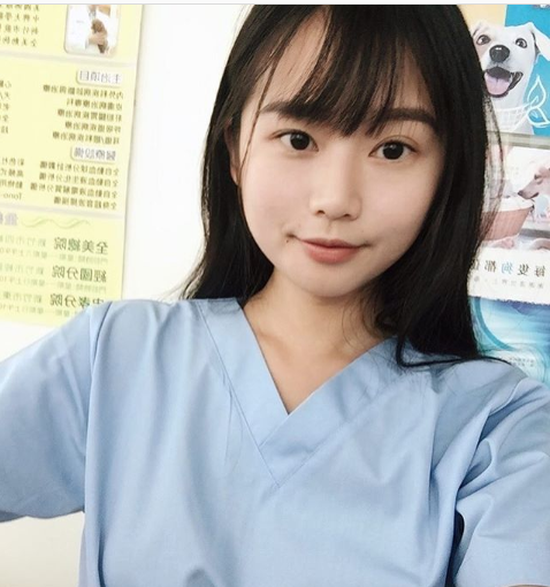 Nhan sắc cực phẩm của nàng hot girl thú y làm các thanh niên mạng thi nhau ước: Giá mà tôi được làm chú cún ấy - Ảnh 23.