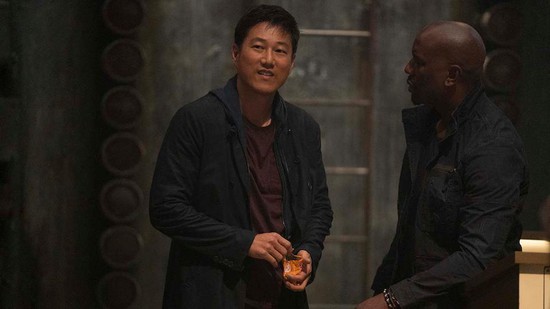 Fast & Furious: Đã có chuyện gì ập đến với Han mà anh giờ đây bất ngờ sống lại tại phần 9? - Ảnh 2.
