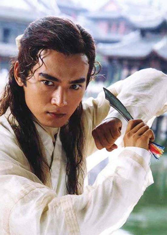 Triển Chiêu điển trai bậc nhất màn ảnh: 2 lần tan nát hôn nhân, suýt tự tử vì bị vợ cắm sừng - Ảnh 1.