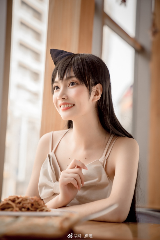 Thám Tử Lừng Danh Conan: Ngắm cô nàng Ran Mori diện váy 2 dây khoe nhan sắc ngọt ngào - Ảnh 7.