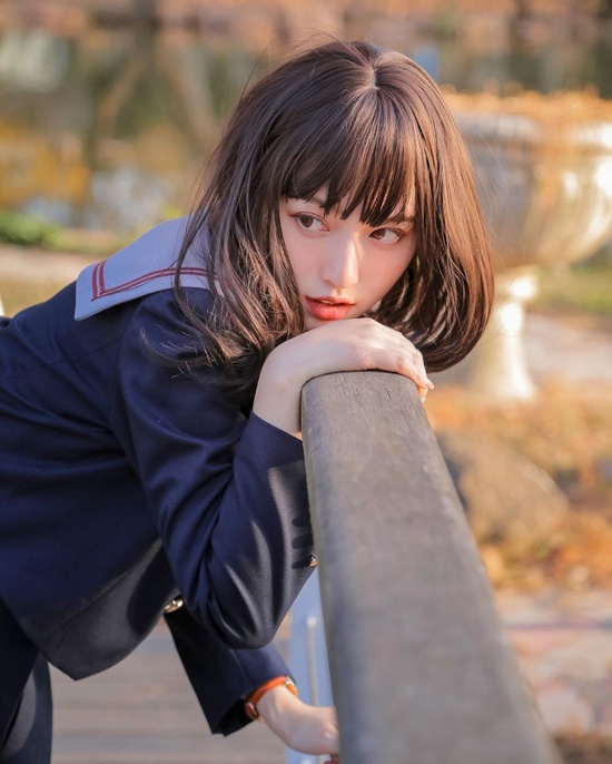 Xuất hiện đầy thần thái trong bộ ảnh mới, hot girl nữ sinh khiến dân mạng phát sốt, rần rần xin info - Ảnh 2.