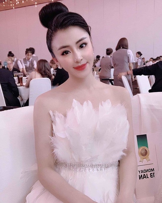 Sau 7 năm, hot girl bánh tráng trộn ngày nào bất ngờ thay đổi, lột xác tới khó tin - Ảnh 5.
