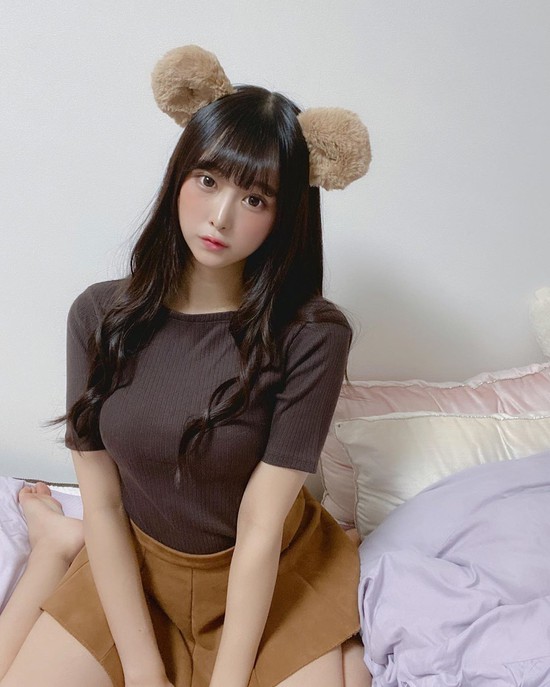 Tuyên bố thích xem phim AV, nàng hot girl ngây thơ khiến cộng đồng mạng chết đứng, không dám tin vào sự thật - Ảnh 1.
