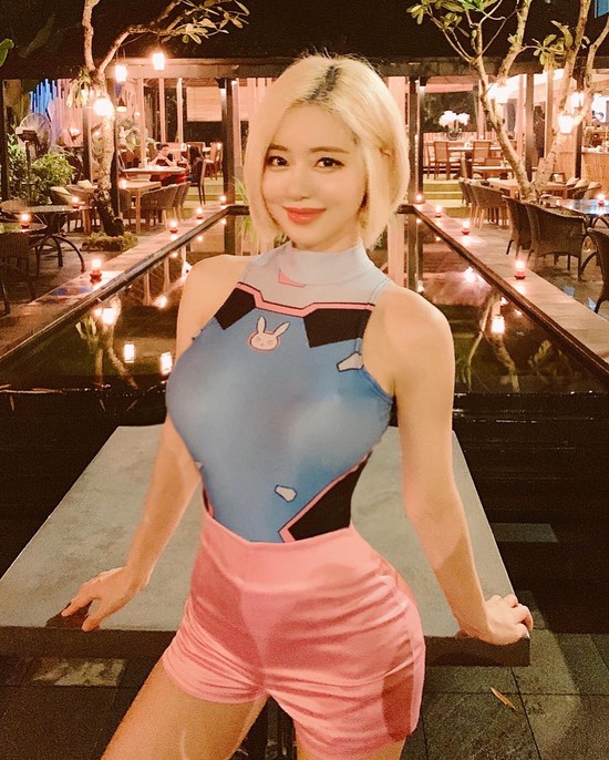 Không cần bikini, DJ Soda vẫn khiến các fan phải xiêu lòng - Ảnh 10.