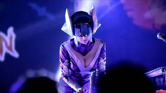 Không cần bikini, DJ Soda vẫn khiến các fan phải xiêu lòng - Ảnh 2.