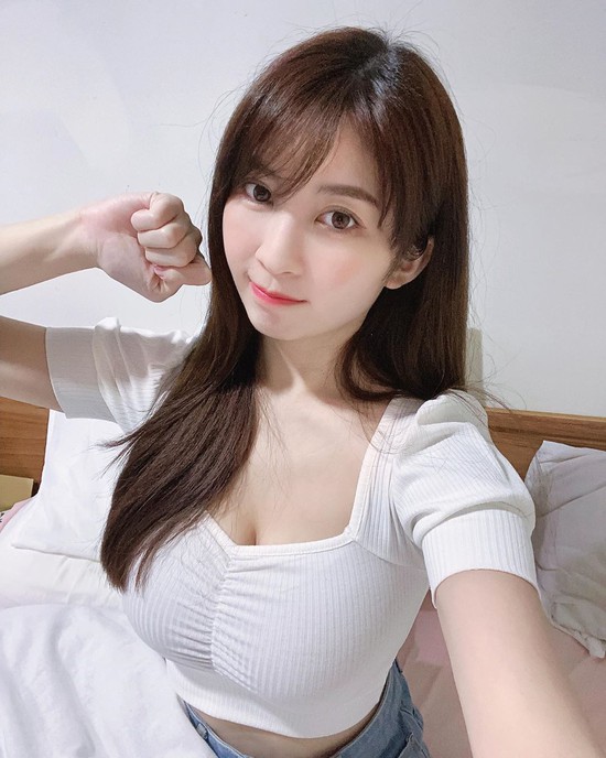 Tuyên bố mở lớp tuyển học viên chơi đàn, nàng hot girl khiến dân tình đua nhau đăng ký, tình nguyện xin học 8 tiếng mỗi ngày - Ảnh 7.