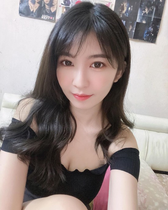 Tuyên bố mở lớp tuyển học viên chơi đàn, nàng hot girl khiến dân tình đua nhau đăng ký, tình nguyện xin học 8 tiếng mỗi ngày - Ảnh 9.