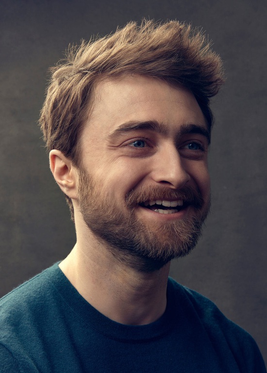 Dàn sao Harry Potter sau 20 năm: Hermione sắp cưới, Harry phải cai rượu, bất ngờ nhất là Voldemort 58 tuổi vẫn phong trần, quyến rũ! - Ảnh 4.