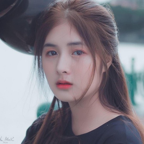 Bị anti-fan bình luận khiếm nhã, nữ streamer 2001 khóc òa trên sóng: “Các ông quá đáng vừa thôi” - Ảnh 7.