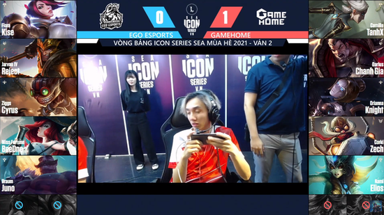 Vừa bị caster Tốc chiến cười nhạo, thần rừng bị Garena cấm cửa lại nhận chuyện “sét đánh”, tinh thần xuống dốc không phanh! - Ảnh 1.