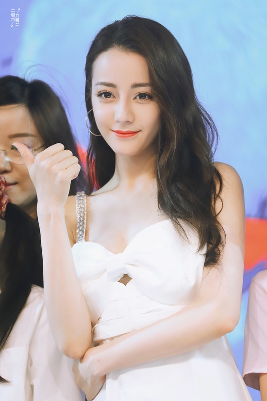  Xuýt xoa với bộ ảnh từ nhỏ tới lớn của Nhiệt Ba, nhan sắc đỉnh chóp từ ngày bé đã dự đoán về 1 đại mỹ nhân tương lai - Ảnh 12.