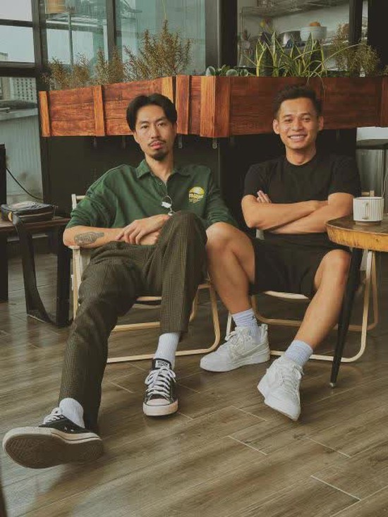 Đen Vâu ngỏ ý muốn trải nghiệm nghề streamer, Độ Mixi 'mách nhỏ' bí quyết - Ảnh 1.