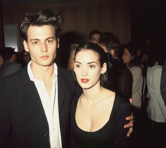 Thăng trầm tuổi U60 của Johnny Depp: Từ gã cướp biển ngạo nghễ của Hollywood đến nạn nhân của bạo lực gia đình, nhan sắc và sự nghiệp tụt dốc không phanh  - Ảnh 3.