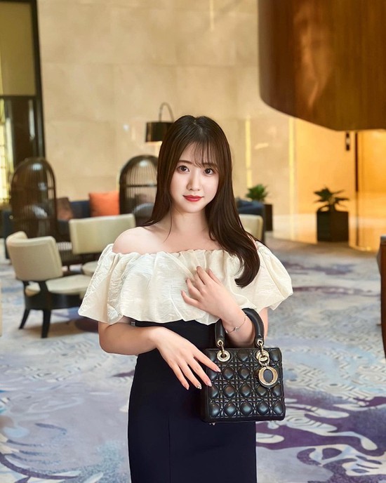 Soi loạt ảnh "thầm kín" của nữ giảng viên Tiếng Nhật đang gây bão mạng, dân tình khẳng định "10 điểm không có nhưng" - Ảnh 7.