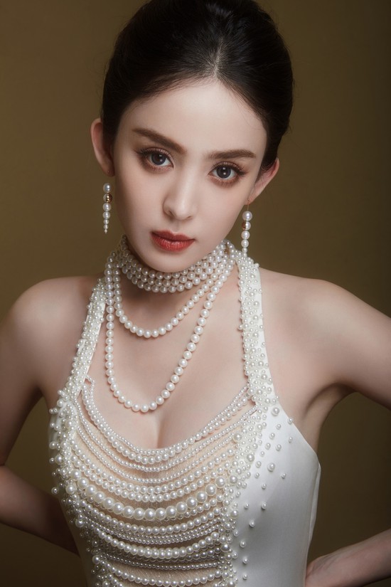 Cổ Lực Na Trát đẹp tới mức hàng chục nghìn người đòi cưới làm vợ - Ảnh 11.