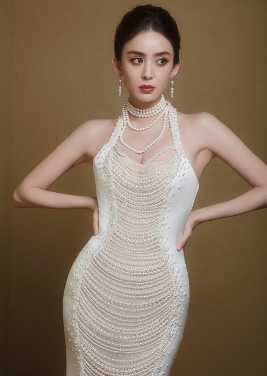 Cổ Lực Na Trát đẹp tới mức hàng chục nghìn người đòi cưới làm vợ - Ảnh 10.