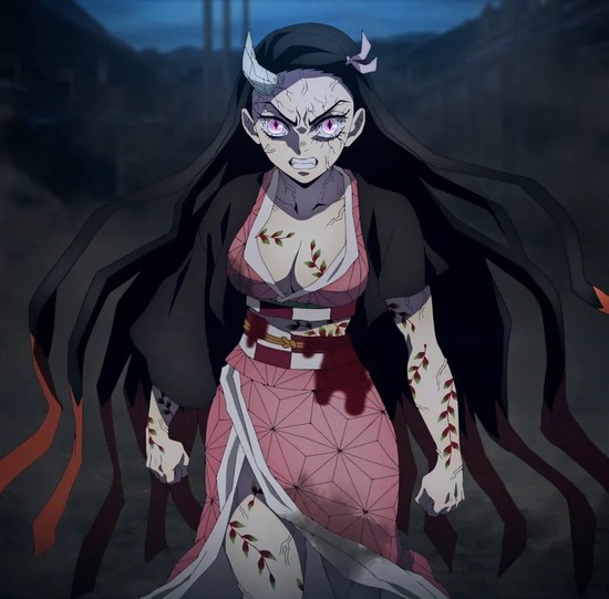 Kimetsu no Yaiba: Sự gợi cảm của Nezuko khi hóa quỷ lại khiến netizen tranh cãi - Ảnh 2.
