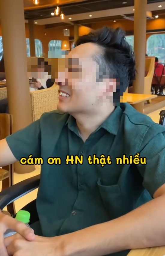 Vụ TikToker nổi tiếng đăng đàn "khóc than" bị đối xử tệ ở quán phở, tổ "check var" tìm ra bằng chứng khó tin - Ảnh 3.
