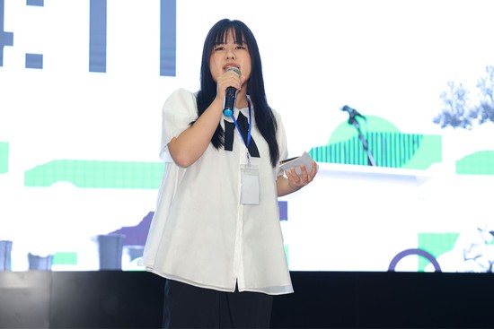 Cuộc thi hùng biện Green Voices có thí sinh đầu tiên vào chung kết: Chiến thắng nhờ thông điệp ‘sạc lại tư duy hội nhập’- Ảnh 10.