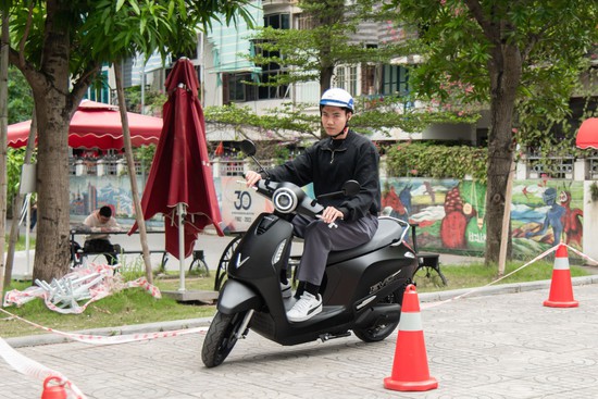 Cuộc thi hùng biện Green Voices có thí sinh đầu tiên vào chung kết: Chiến thắng nhờ thông điệp ‘sạc lại tư duy hội nhập’- Ảnh 19.