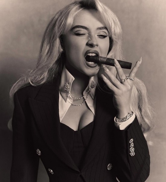 Lộ diện mỹ nhân vào vai Alice Ở Xứ Sở Thần Tiên: Nhan sắc sexy còn nghiện hở bạo, xin đừng phá nát nguyên tác!- Ảnh 2.