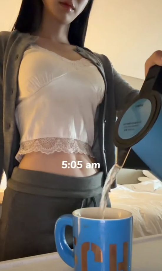 photo-1764729977042