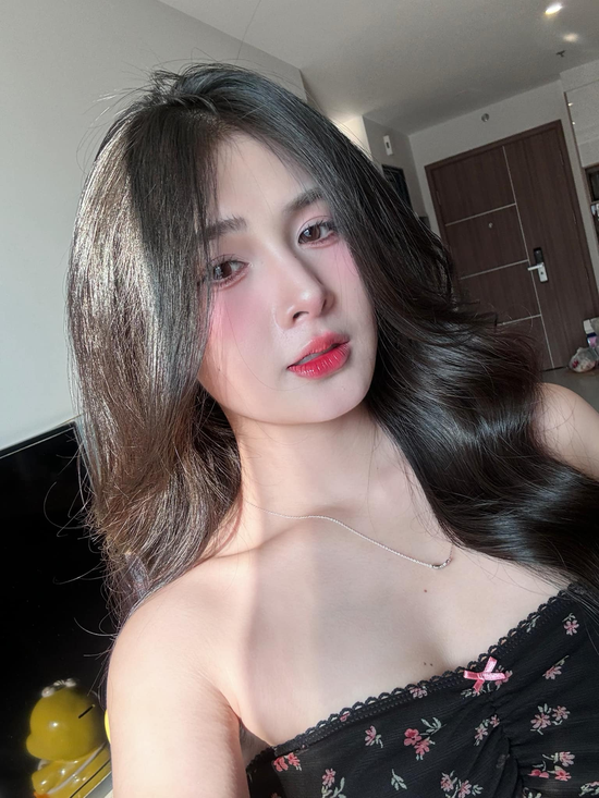 Quỳnh Alee cosplay "ngọt như ướp đường" khiến dân tình tưởng AI- Ảnh 5.