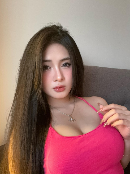 Quỳnh Alee cosplay "ngọt như ướp đường" khiến dân tình tưởng AI- Ảnh 6.