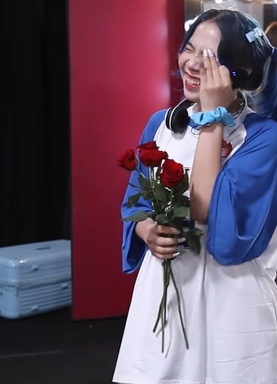 ViruSs đòi phải "chiều anh", một "nữ rapper" làng game từng có pha xử lý mượt mà- Ảnh 4.