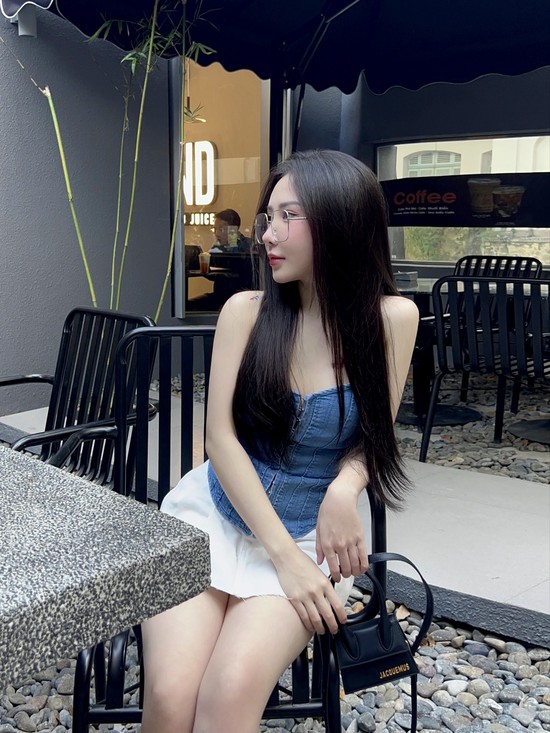 Chân dung nữ streamer bất ngờ xuất hiện trên live của Ngọc Kem tố ViruSs, giao diện "xinh yêu" khó cưỡng!- Ảnh 3.