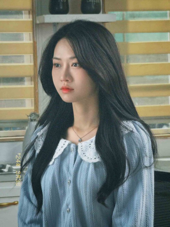 Từng sở hữu những màn cosplay game khiến fan nam điêu đứng, hot girl giờ đây chinh phục phim giờ vàng- Ảnh 2.