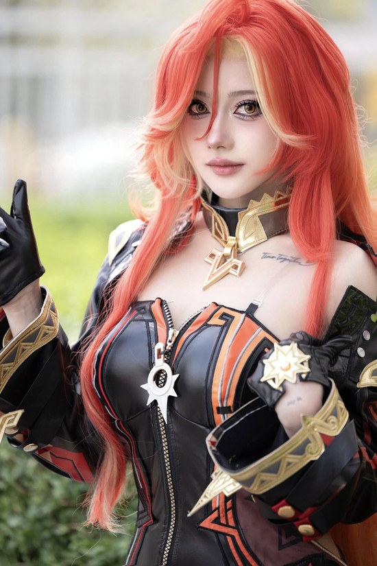 Cosplayer xinh đẹp xuất hiện tại Vietnam GameVerse 2025, fan