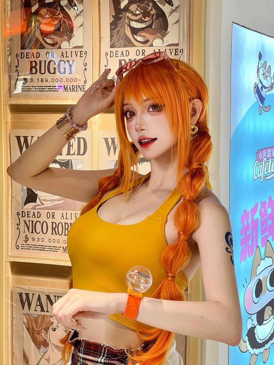 Cosplay Nami, khi nữ thần One Piece bước ra đời thực xuất thần đến từng milimet- Ảnh 8.