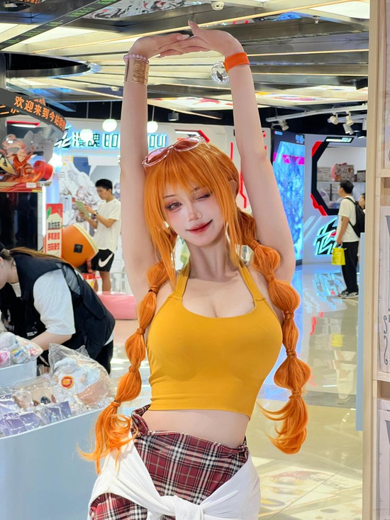Cosplay Nami, khi nữ thần One Piece bước ra đời thực xuất thần đến từng milimet- Ảnh 6.