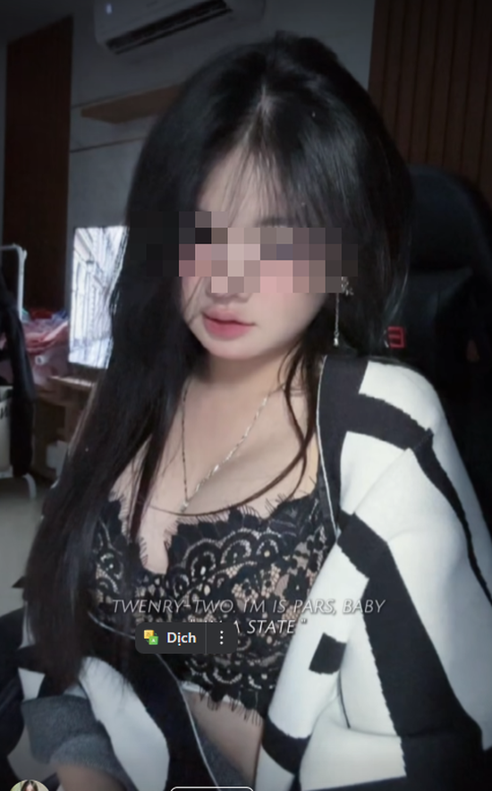 "Bạo tay" kéo áo khoe nội y hờ hững, một gái xinh TikTok nhận phản ứng trái chiều- Ảnh 1.