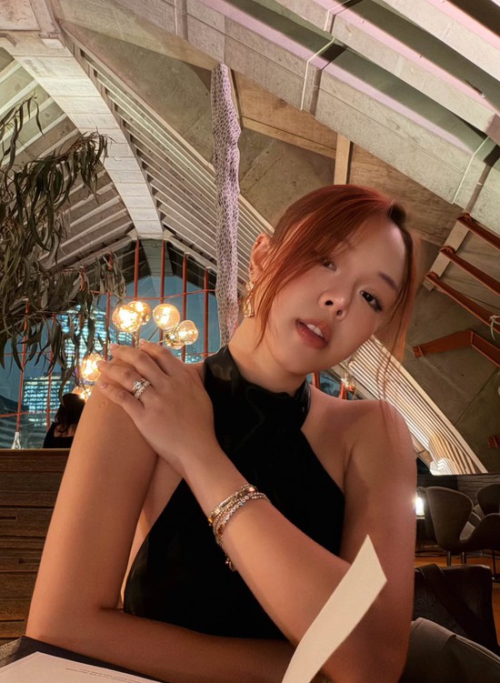 Cuộc sống sang chảnh của nữ MC Esports Thảo Trang: Vi vu khắp thế giới, hẹn hò khung cảnh hàng triệu đô- Ảnh 2.