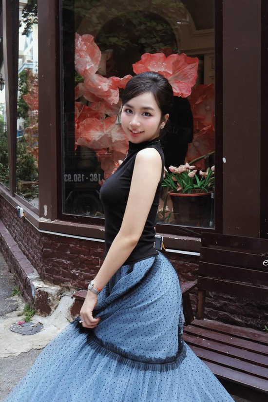 Không nhận ra nhan sắc thuở thơ ngây của hot dancer Quỳnh Meo- Ảnh 1.