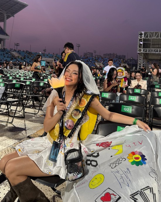 Danh tính "cô dâu concert" gây sốt tại show BIGBANG: Không phải lần đầu diện váy cưới đi đu thần tượng- Ảnh 5.