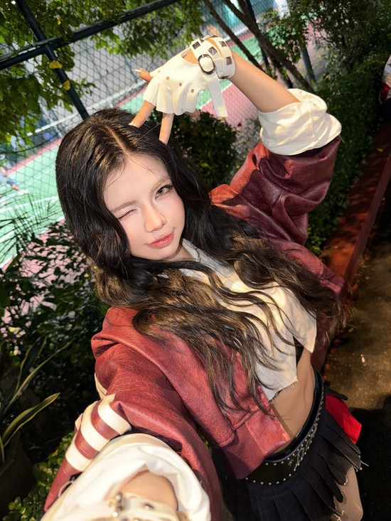 Không phải ở giải đấu, ngắm Mai Dora vừa lạ vừa quen trên sàn diễn idol- Ảnh 10.