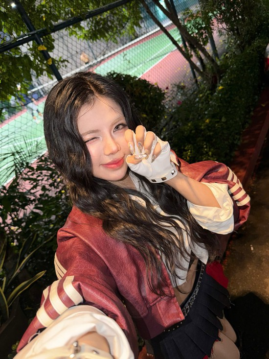Không phải ở giải đấu, ngắm Mai Dora vừa lạ vừa quen trên sàn diễn idol- Ảnh 3.