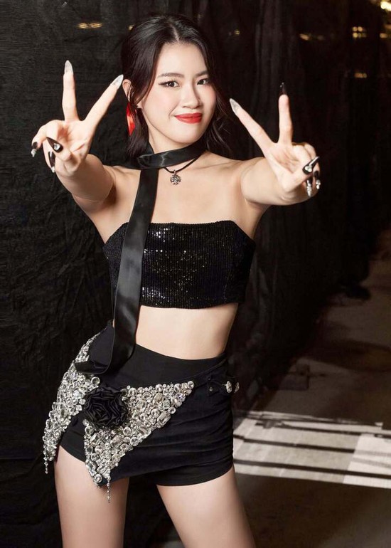 Pháo "lột xác" thế nào từ rapper cá tính đến Á hậu Miss Universe Vietnam?- Ảnh 2.