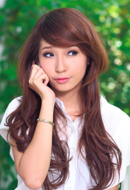 Khổng Tú Quỳnh càng ngày càng trẻ đẹp, "đu trend" chẳng thua kém bất cứ hot girl nào, khiến CĐM hết lời khen ngợi - Ảnh 1.