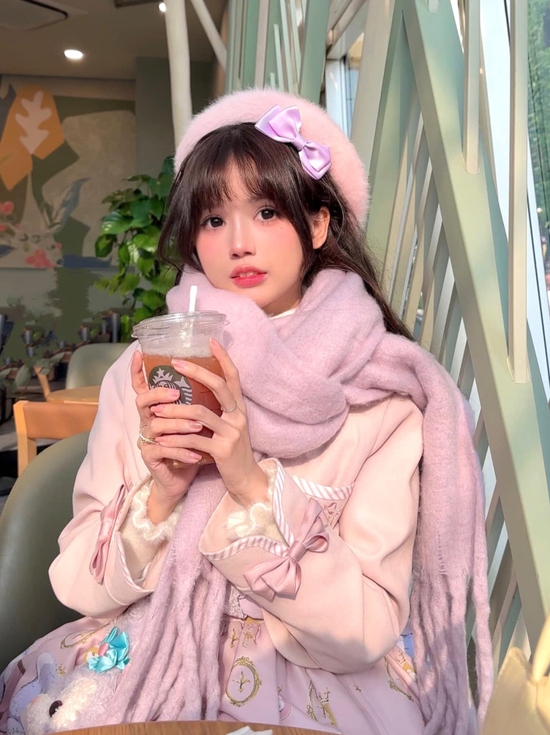 Mắc cỡ giùm tiểu thư Việt chi 200 triệu dao kéo: Diễn xuất thua cả AI, xem Ngu Thư Hân còn thấy hay hơn- Ảnh 6.