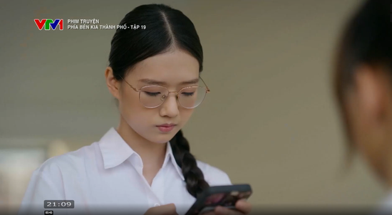 Cận cảnh nhan sắc nàng thơ mới của Vbiz: Ngây thơ thánh thiện tựa tình đầu, netizen năn nỉ “xin đừng dao kéo”- Ảnh 1.