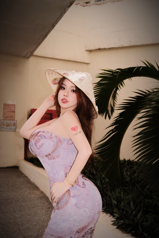 Nâng tầm nhan sắc, hot girl "update" gu thời trang bằng một phụ kiện không ngờ, CĐM tấm tắc khen ngợi- Ảnh 2.
