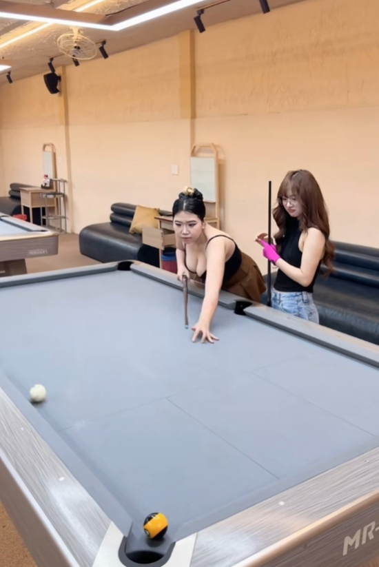 Sức hút của Gấm Kami vẫn cực kỳ ấn tượng, "quay chơi chơi" một content vẫn hút gần 10 triệu view, xứng danh "nữ hoàng Bida TikTok"- Ảnh 3.